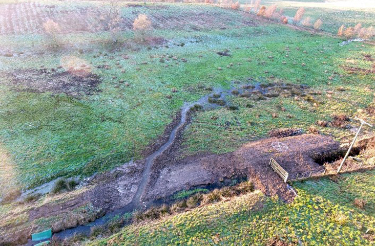 river channel connected with the floodplain